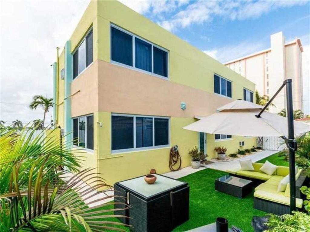 Hollywood Beachfront House Exteriör bild